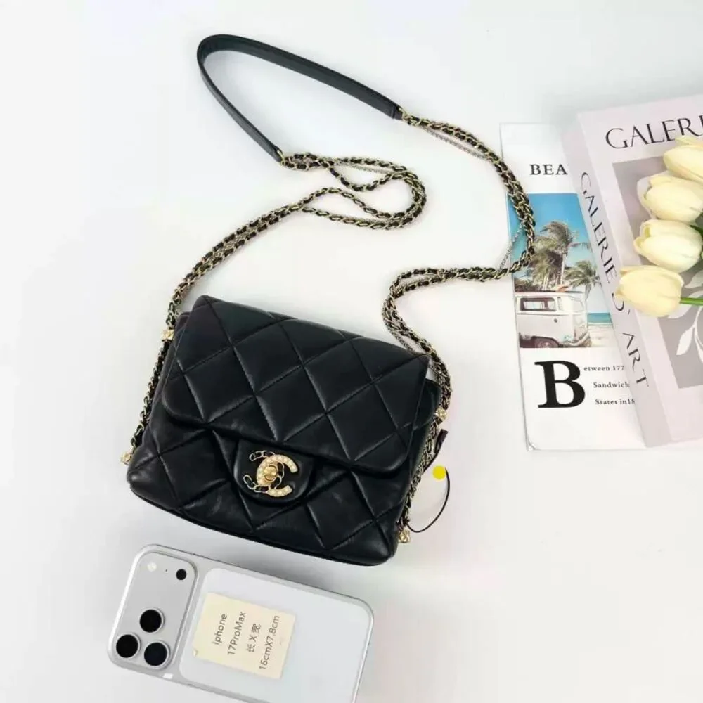Chanel Women Pre-Loved Bag Very Good Condition
